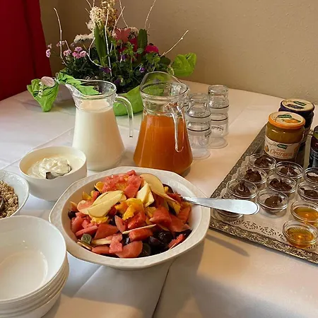 Landgasthaus Hotel *