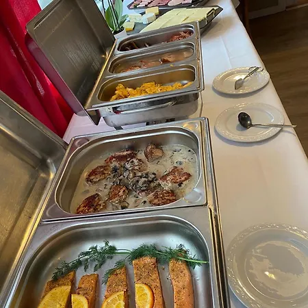 Landgasthaus Hotel *